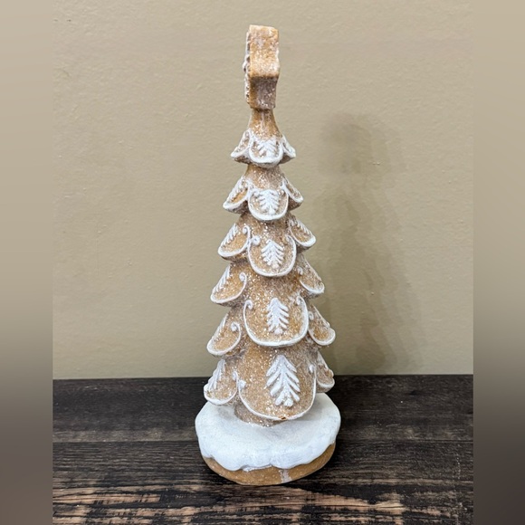 Festive gingerbread Holiday Tree Decoration - Picture 2 of 2